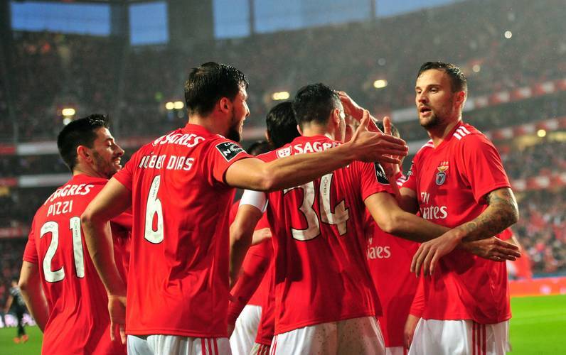 Yabo-领先优势明显首场状态出色，巴塞罗那观众沸腾！，哈登重返赛场上演精彩一战-Yabo